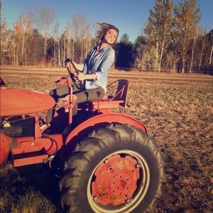 Meet your Posher, Catey